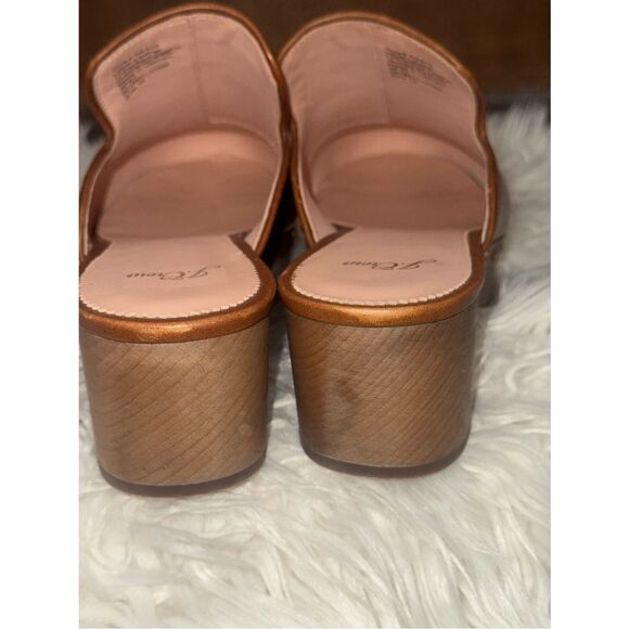 J.Crew NWOT Brown Leather Clog Mules Studded Wood Platform Size 12  70’ vibe main image 9